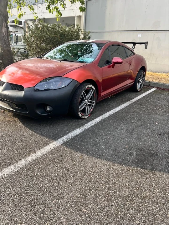 2008 Mitsubishi Eclipse 4th Gen - Image 4 of 18