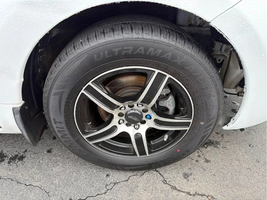 2008 Mitsubishi Eclipse 4th Gen - Image 14 of 17