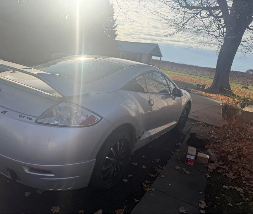 2008 Mitsubishi Eclipse 4th Gen - Image 2 of 10