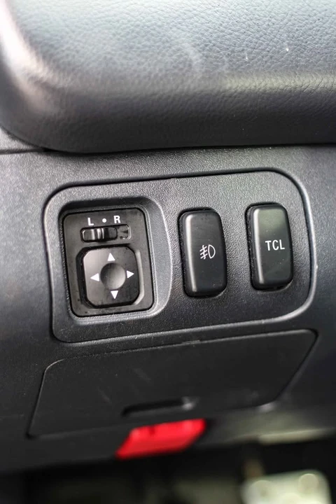 2008 Mitsubishi Eclipse 4th Gen - Image 13 of 18