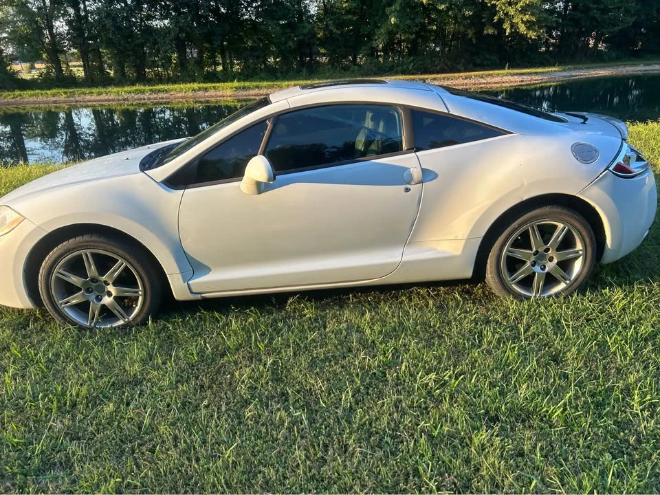 2008 Mitsubishi Eclipse 4th Gen - Image 2 of 11