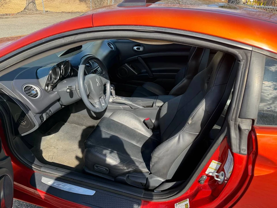 2008 Mitsubishi Eclipse - Image 9 of 12