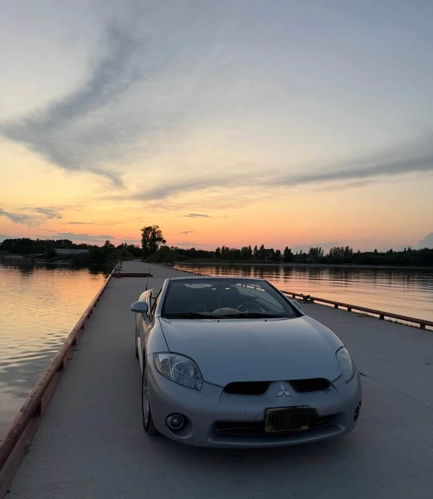 2008 Mitsubishi Eclipse 4th Gen - Image 2 of 4