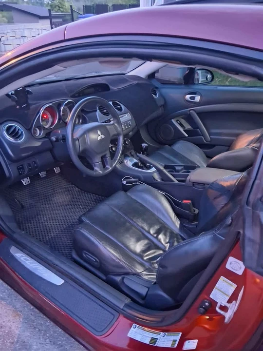 2008 Mitsubishi Eclipse 4th Gen - Image 9 of 11
