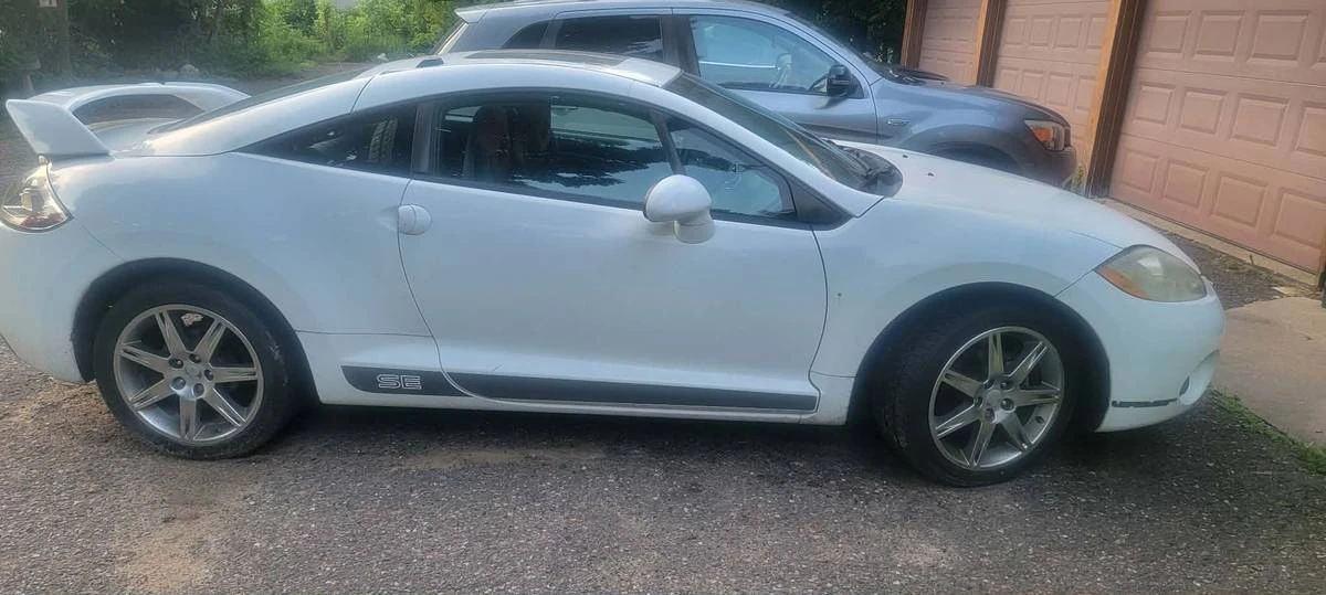 2008 Mitsubishi Eclipse 4th Gen - Image 4 of 5