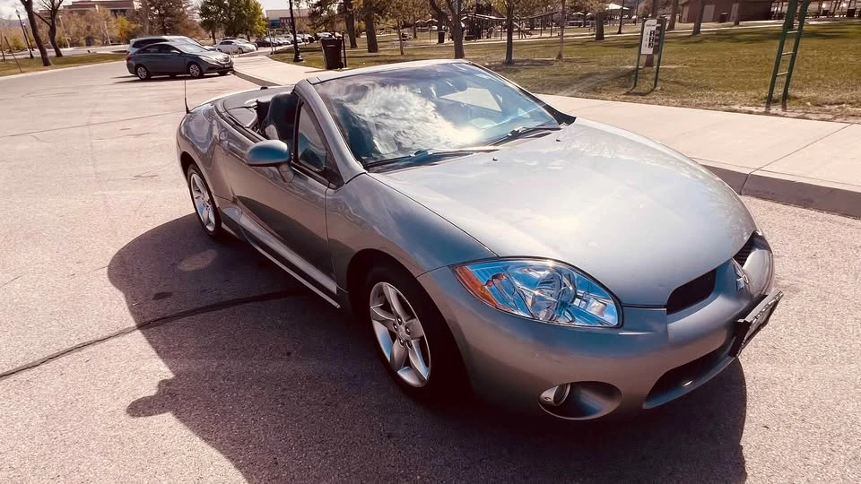 2008 Mitsubishi Eclipse 4th Gen - Image 2 of 10