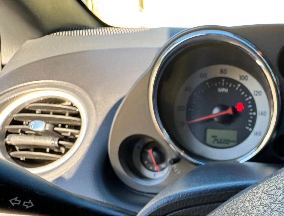 2008 Mitsubishi Eclipse 4th Gen - Image 2 of 8