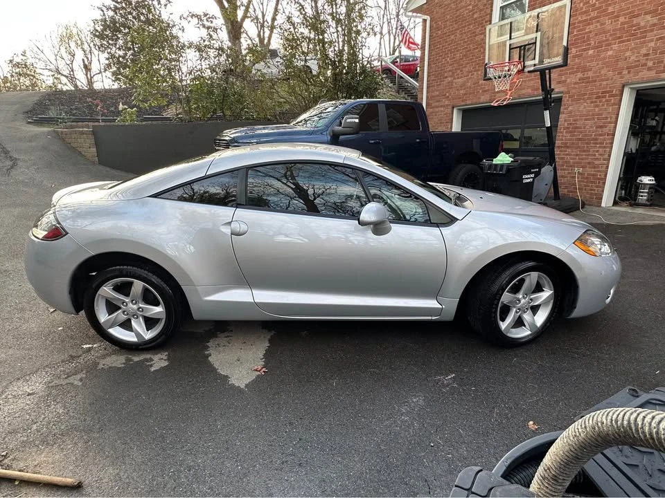 2008 Mitsubishi Eclipse 4th Gen - Image 2 of 10