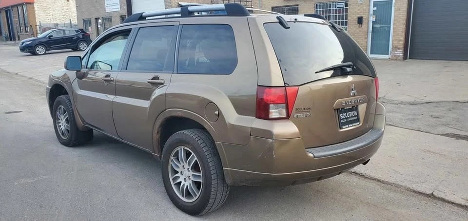 2008 Mitsubishi Endeavor - Image 3 of 9