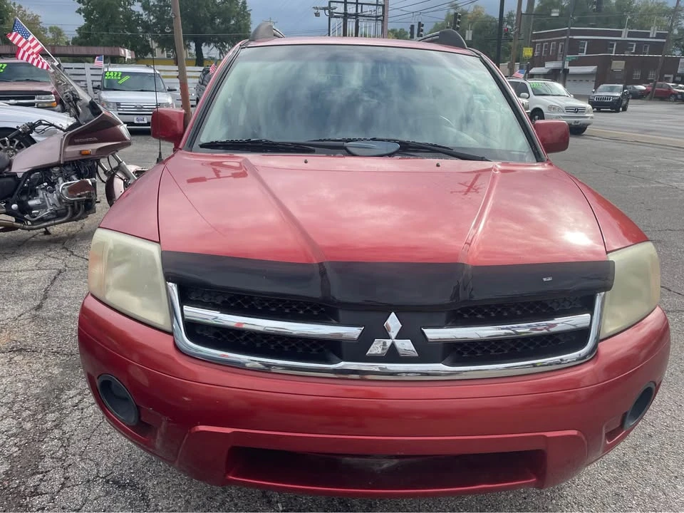 2008 Mitsubishi Endeavor - Image 2 of 11