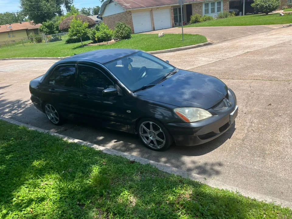 2008 Mitsubishi Lancer - Image 2 of 11