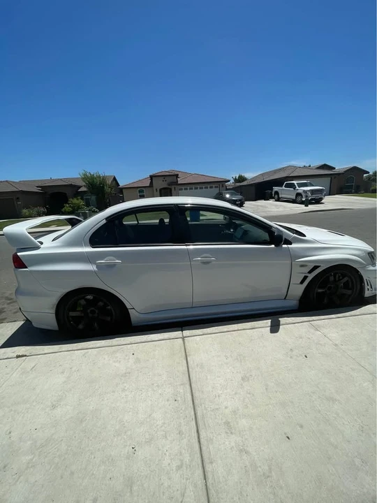 2008 Mitsubishi Lancer Evolution X 9th Gen - Image 13 of 14