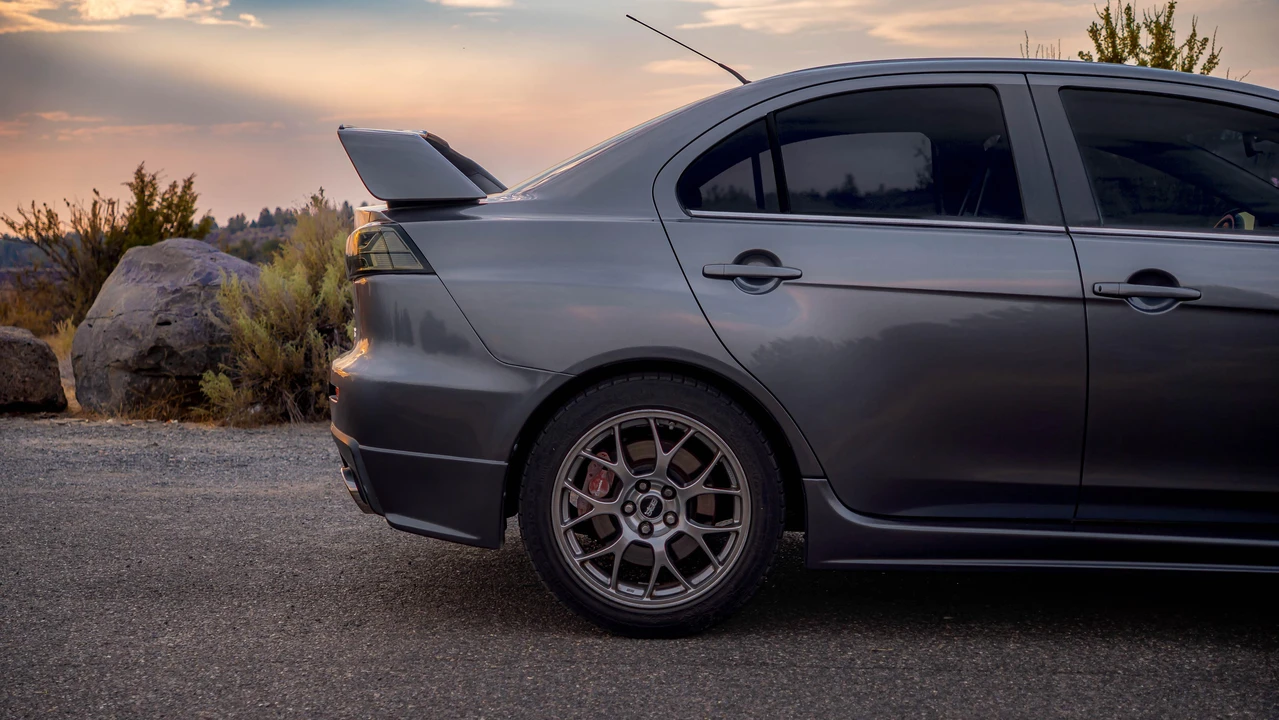2008 Mitsubishi Lancer Evolution X 9th Gen - Image 17 of 31