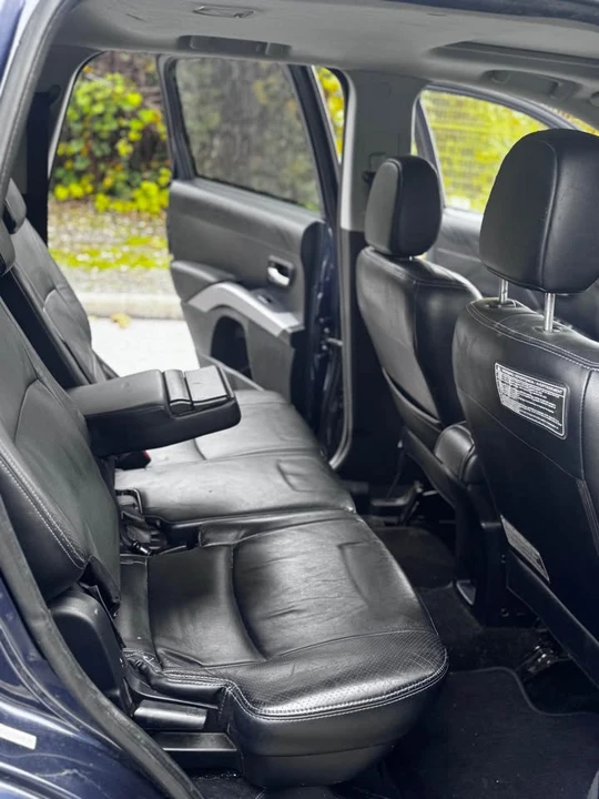 2008 Mitsubishi Outlander - Image 9 of 12