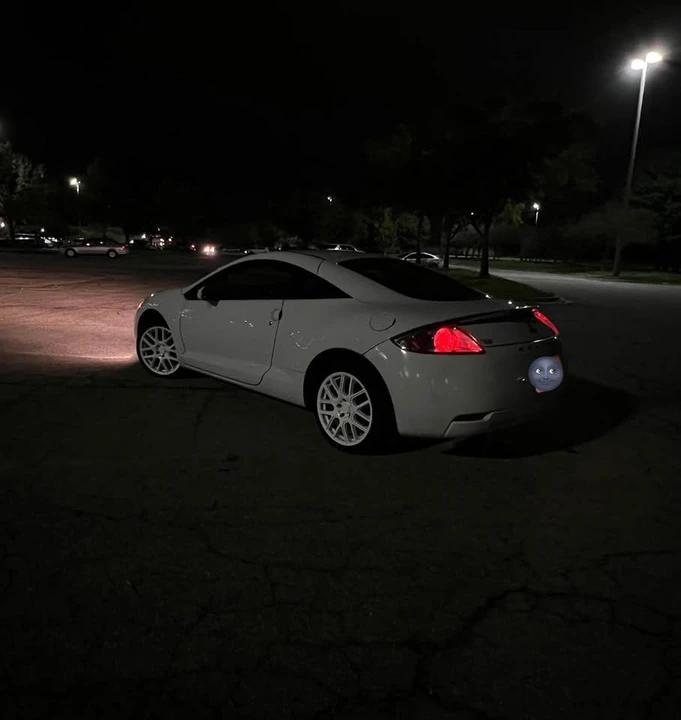 2008 Mitsubishi Eclipse 3rd Gen - Image 2 of 8