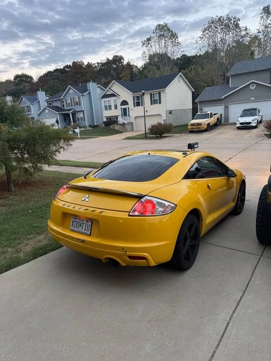 2008 Mitsubishi Eclipse 4th Gen - Image 2 of 5