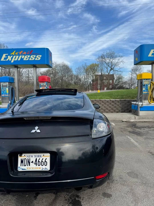 2008 Mitsubishi Eclipse 4th Gen - Image 2 of 3