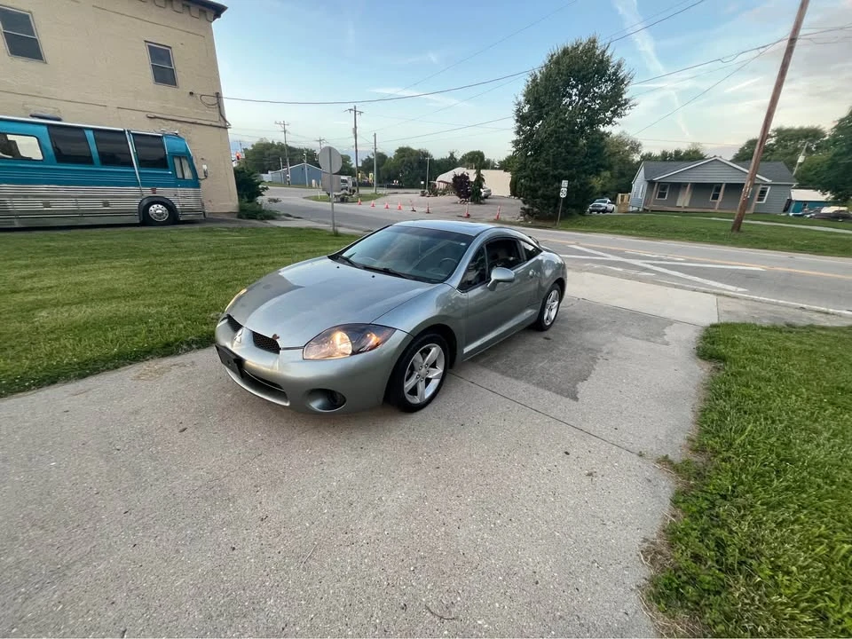 2008 Mitsubishi Eclipse 4th Gen - Image 3 of 9