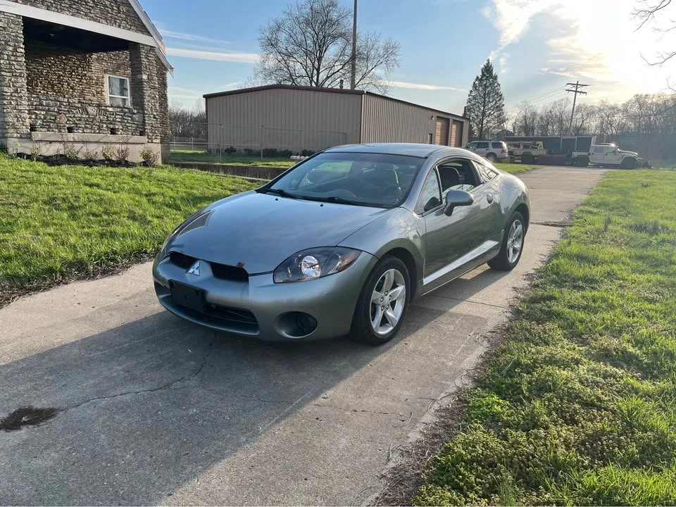 2008 Mitsubishi Eclipse 4th Gen - Image 2 of 9
