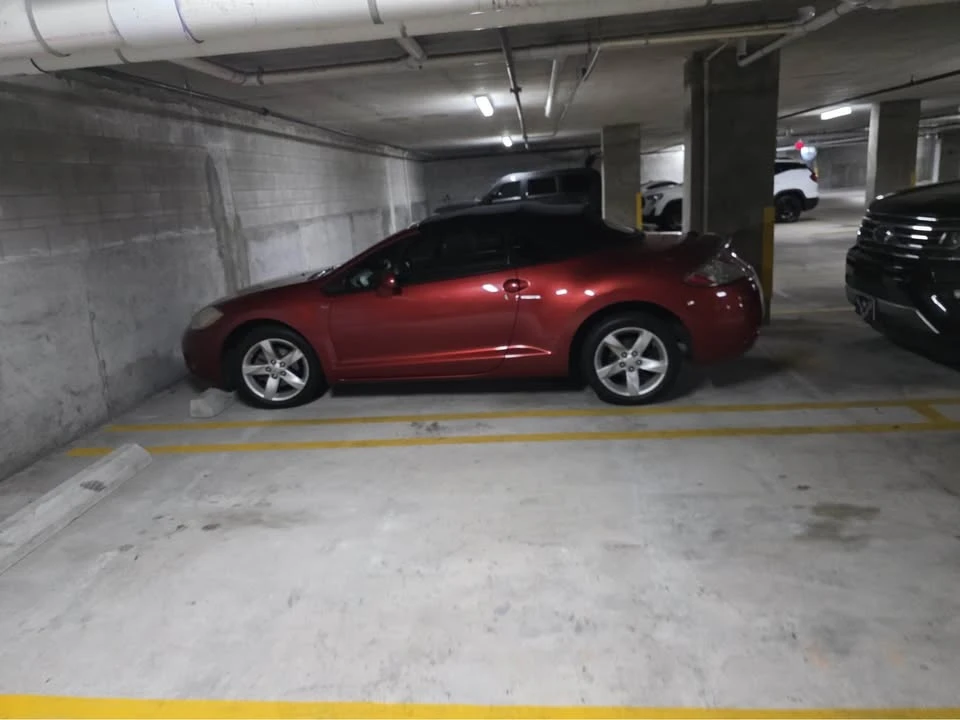 2008 Mitsubishi Eclipse 4th Gen - Image 2 of 8