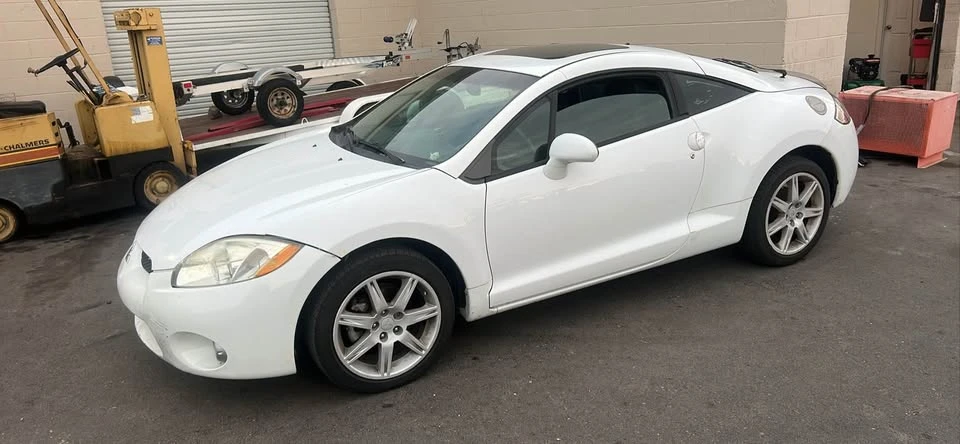 2008 Mitsubishi Eclipse 4th Gen - Image 2 of 5