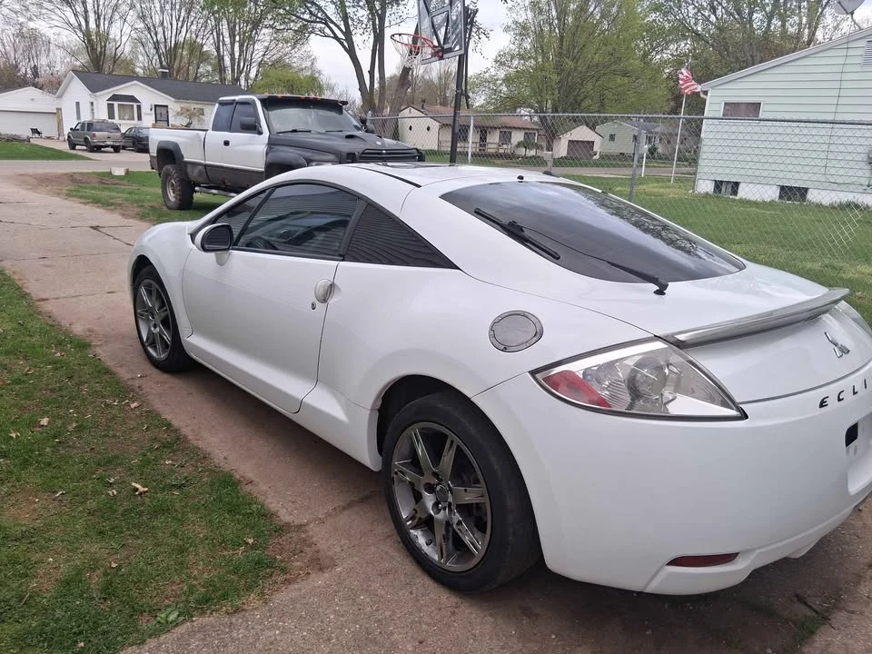 2008 Mitsubishi Eclipse 4th Gen - Image 2 of 10