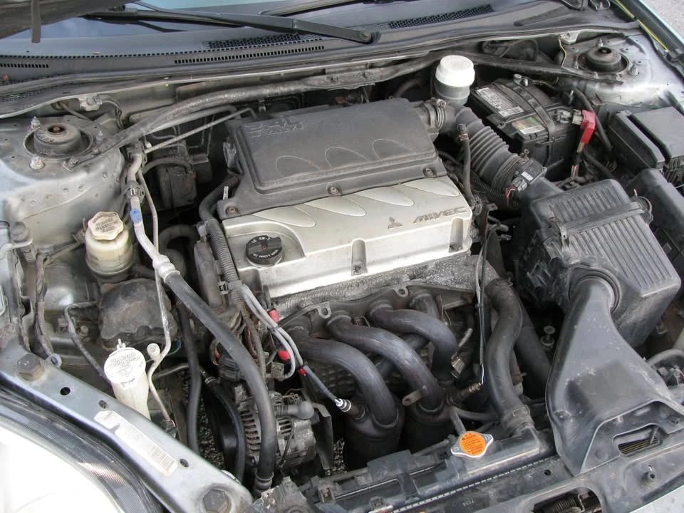 2008 Mitsubishi Eclipse 4th Gen - Image 9 of 12