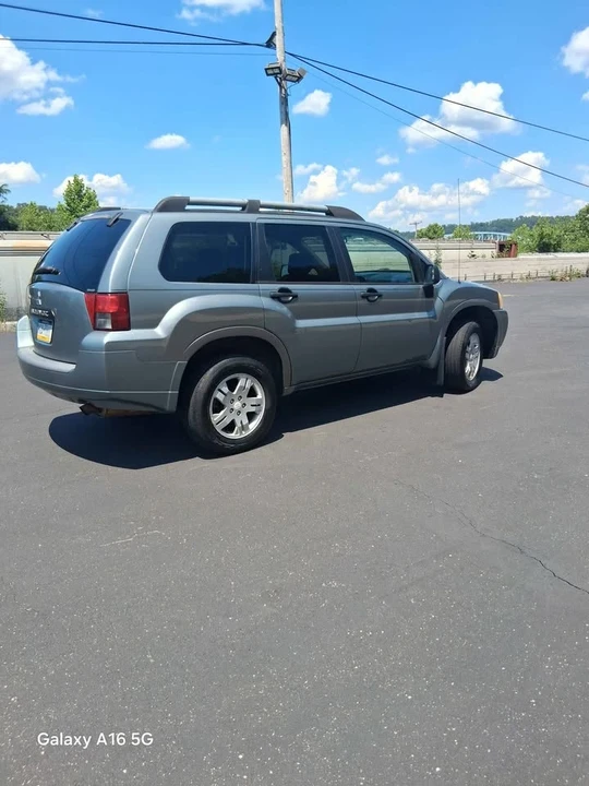 2008 Mitsubishi Endeavor - Image 7 of 20