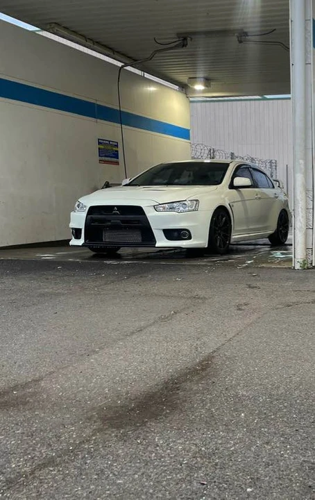 2008 Mitsubishi Lancer Evolution X 9th Gen - Image 2 of 3