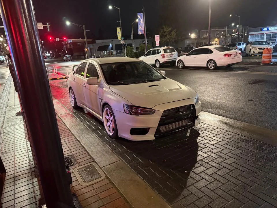 2008 Mitsubishi Lancer Evolution X 9th Gen - Image 2 of 9