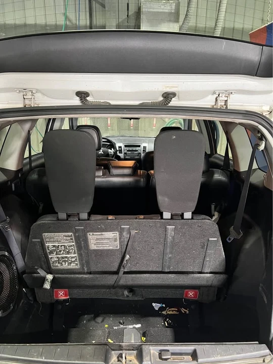 2008 Mitsubishi Outlander - Image 7 of 8