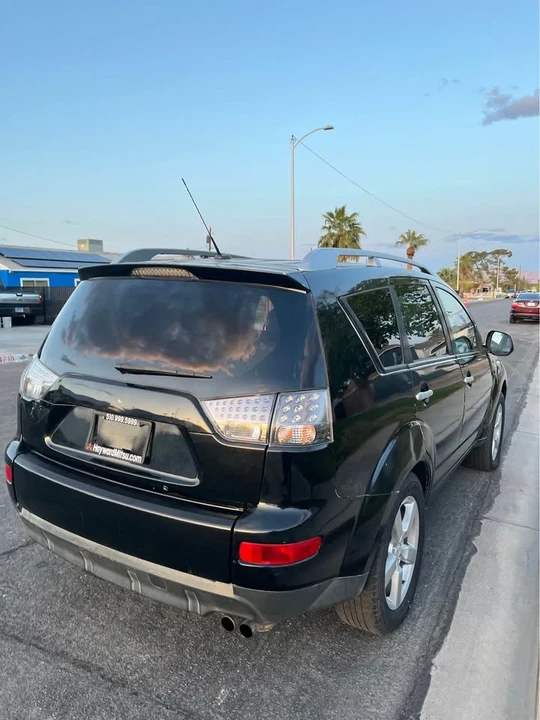 2008 Mitsubishi Outlander - Image 7 of 15
