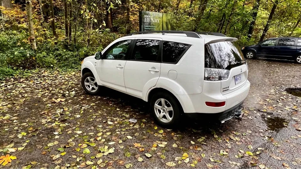 2008 Mitsubishi Outlander - Image 3 of 10