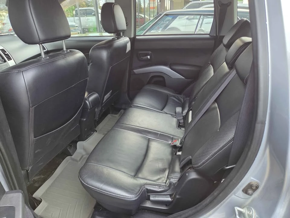 2008 Mitsubishi Outlander - Image 5 of 5