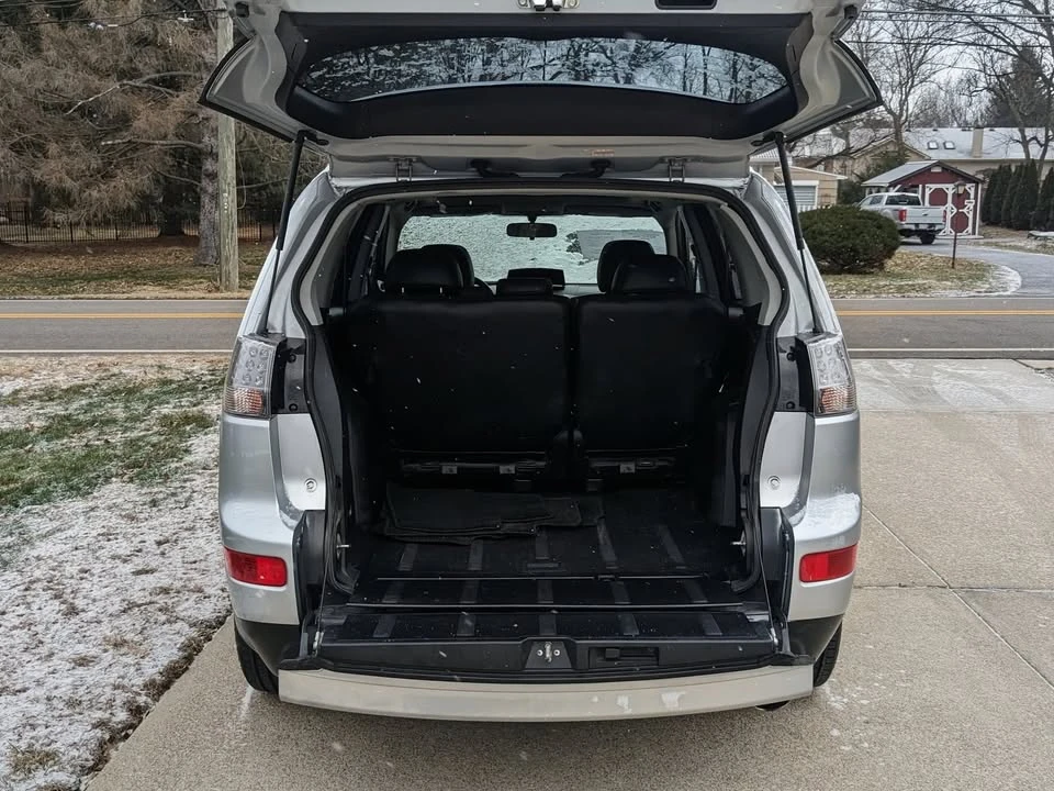2008 Mitsubishi Outlander - Image 8 of 9