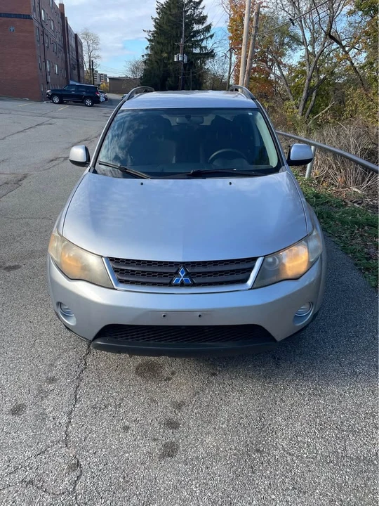 2008 Mitsubishi Outlander - Image 9 of 9
