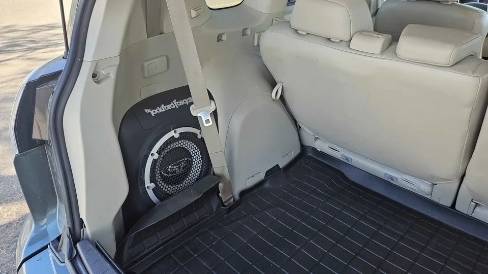 2008 Mitsubishi Outlander - Image 15 of 20