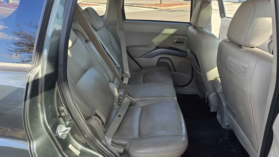 2008 Mitsubishi Outlander - Image 12 of 20