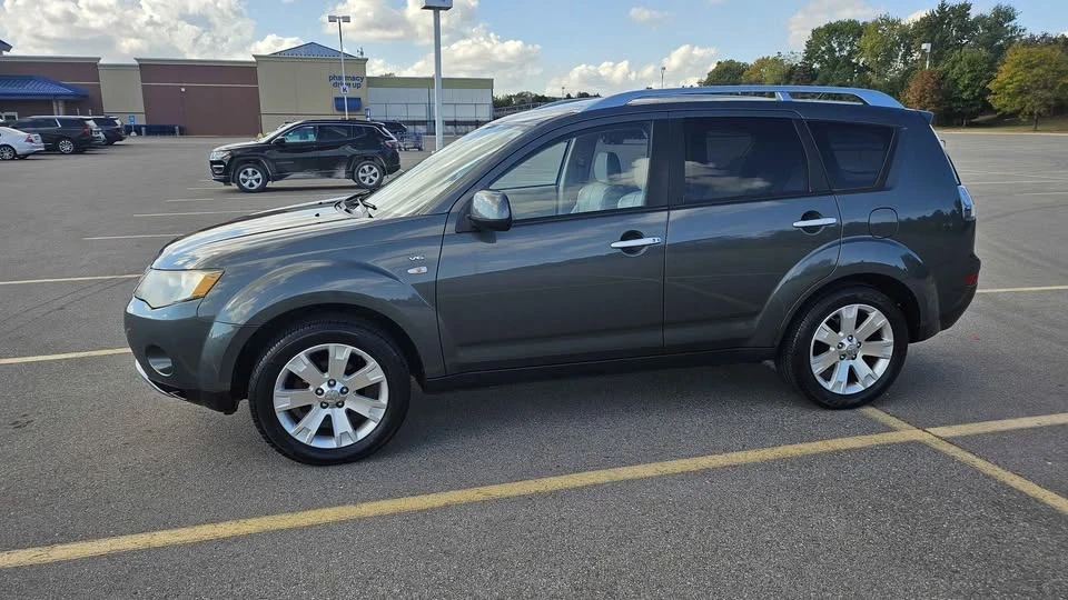2008 Mitsubishi Outlander - Image 5 of 20