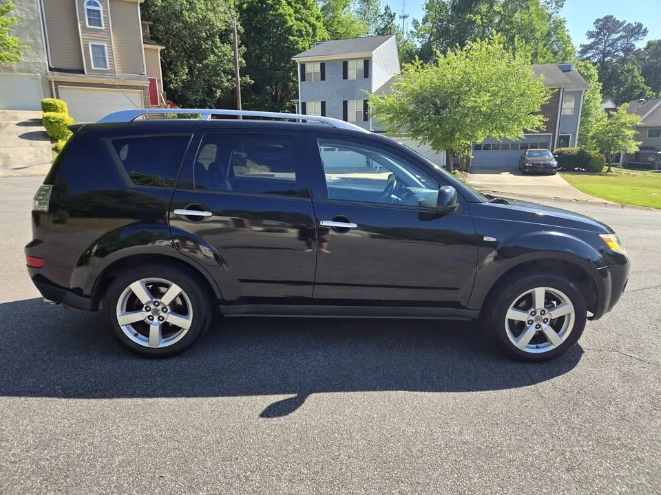 2008 Mitsubishi Outlander - Image 5 of 10