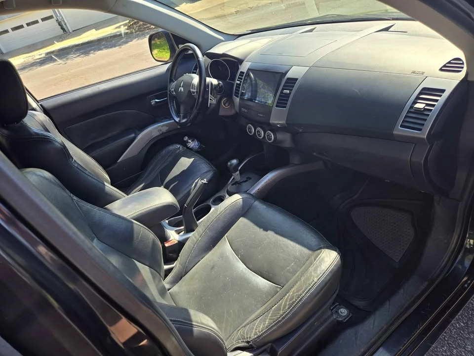 2008 Mitsubishi Outlander - Image 6 of 10