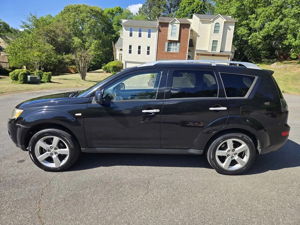 2008 Mitsubishi Outlander - Image 3 of 10