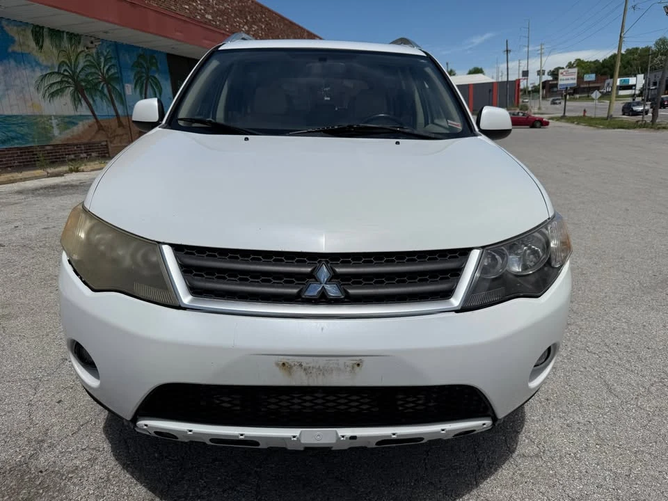 2008 Mitsubishi Outlander - Image 8 of 14