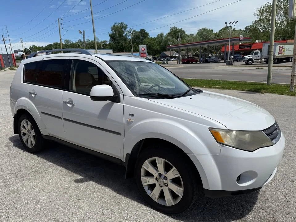 2008 Mitsubishi Outlander - Image 7 of 14