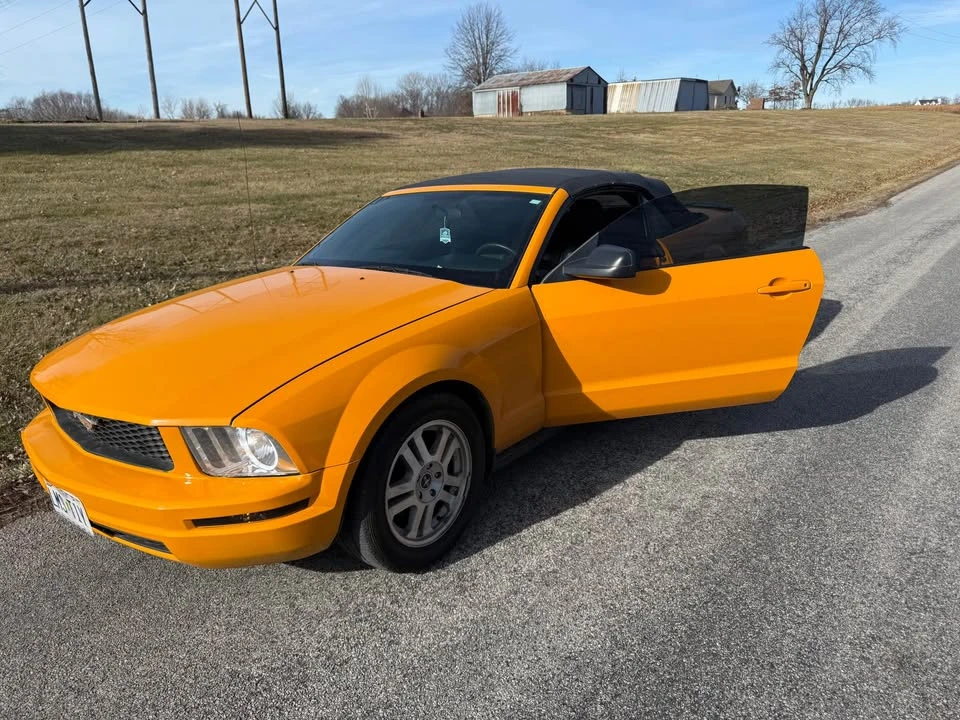 2008 Ford S197 Mustang - Image 8 of 10