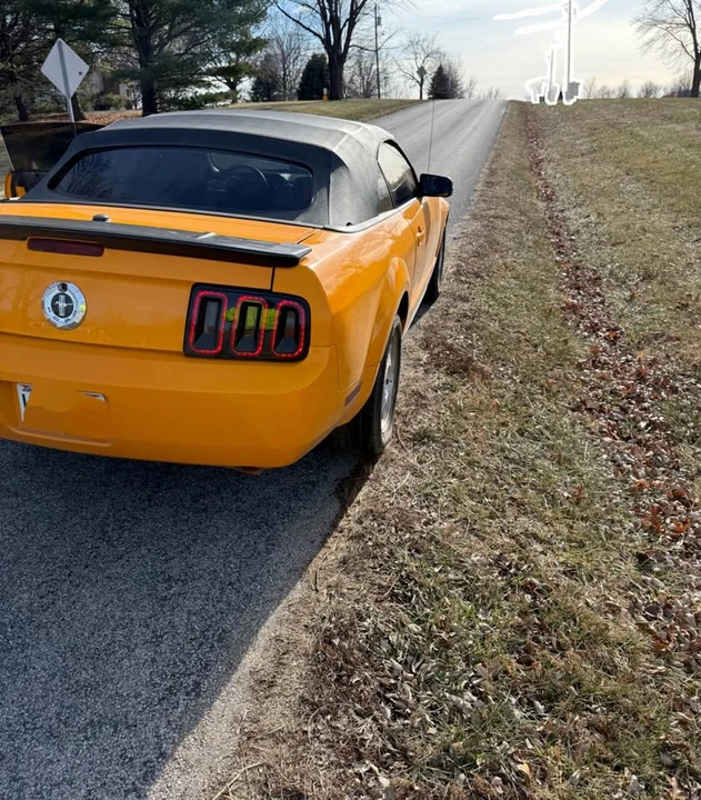 2008 Ford S197 Mustang - Image 3 of 10