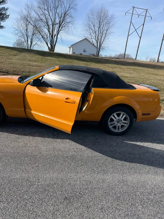 2008 Ford S197 Mustang - Image 7 of 10