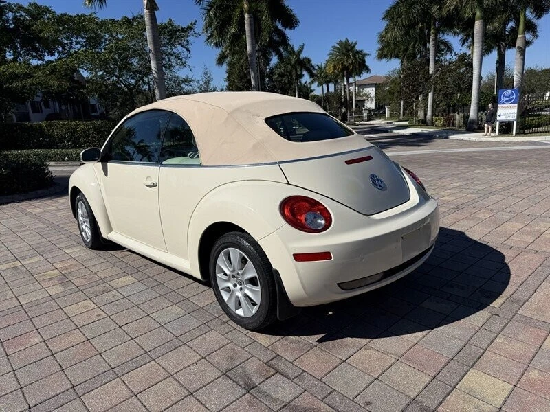 2008 Volkswagen New Beetle - Image 4 of 21