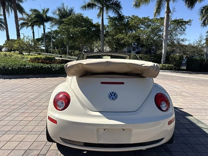 2008 Volkswagen New Beetle - Image 8 of 21