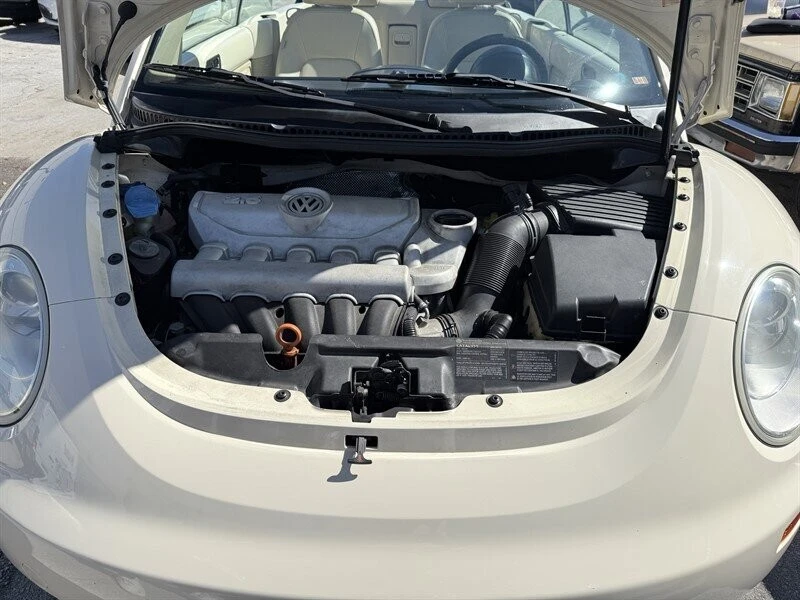 2008 Volkswagen New Beetle - Image 20 of 21